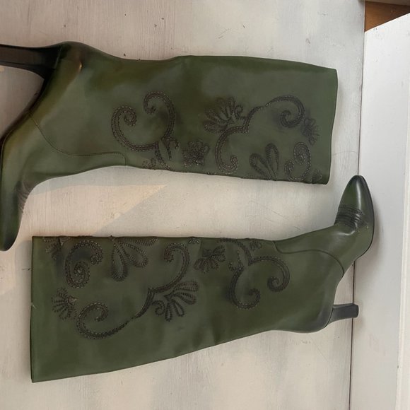 Bottega Veneta Heeled Boots in Green Leather with Embroideries Pointed Toes - Picture 4 of 9